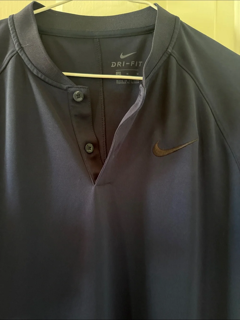 Nike Men's Black Dri-FIT Henley Golf polo